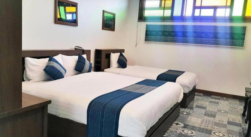 The Indigo House Phrae Hotel Exterior photo